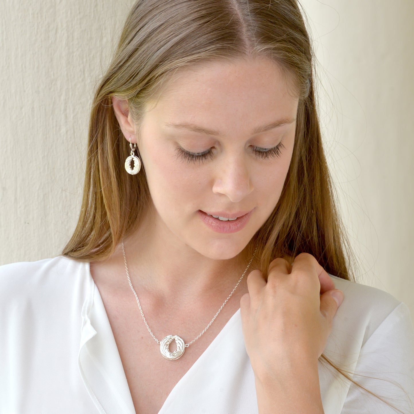 Jewelry set angel earrings & necklace - gold
