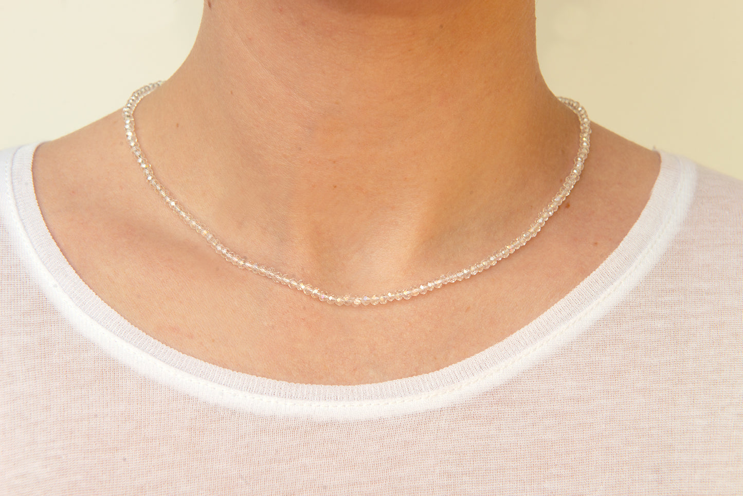 Delicate glitter crystal necklace